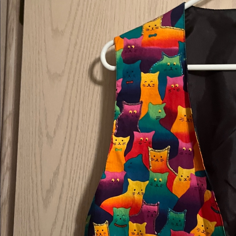 Colorful Cat Print Vest - Picture 5 of 11